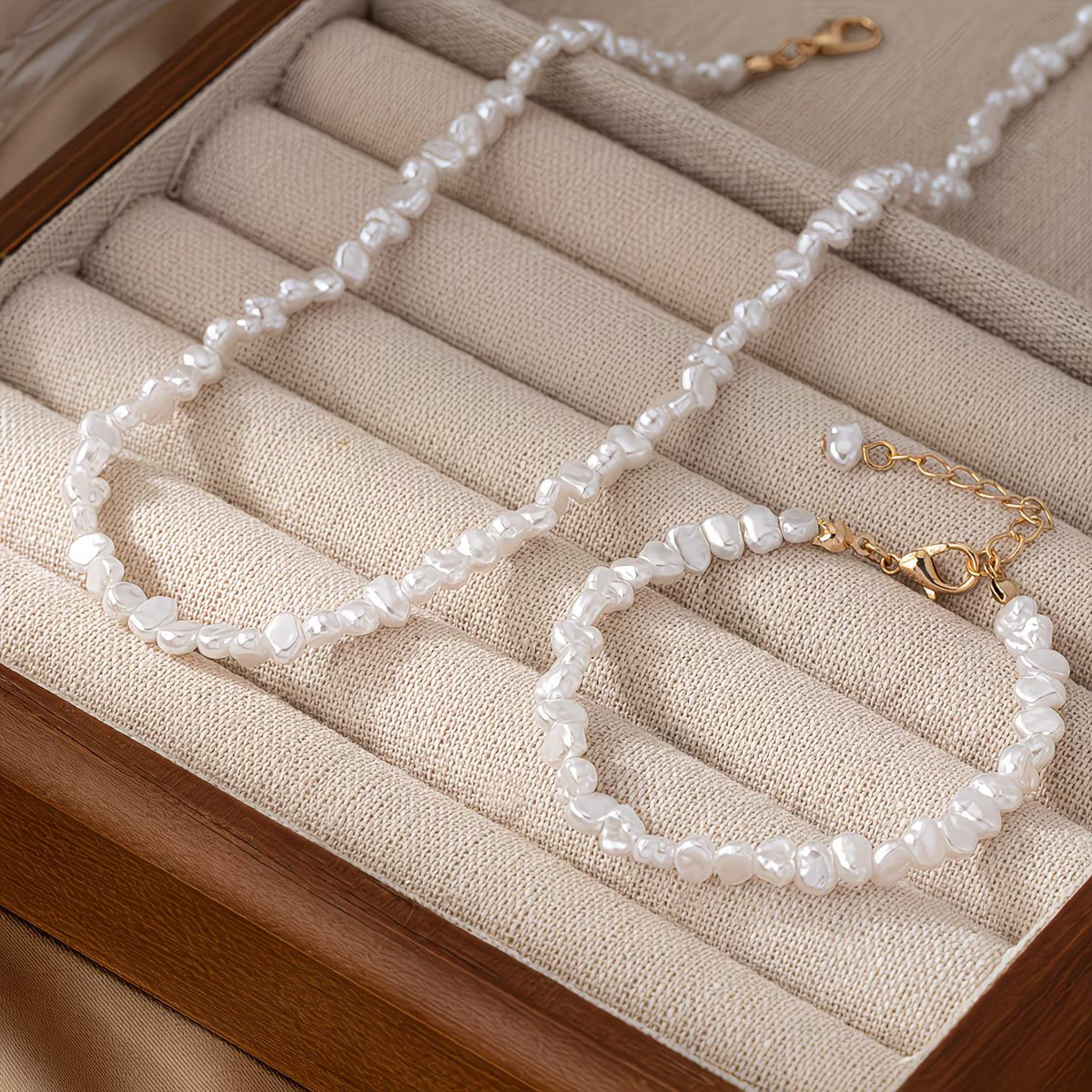 Conjunto Barroco de Collar y Pulsera de Perlas