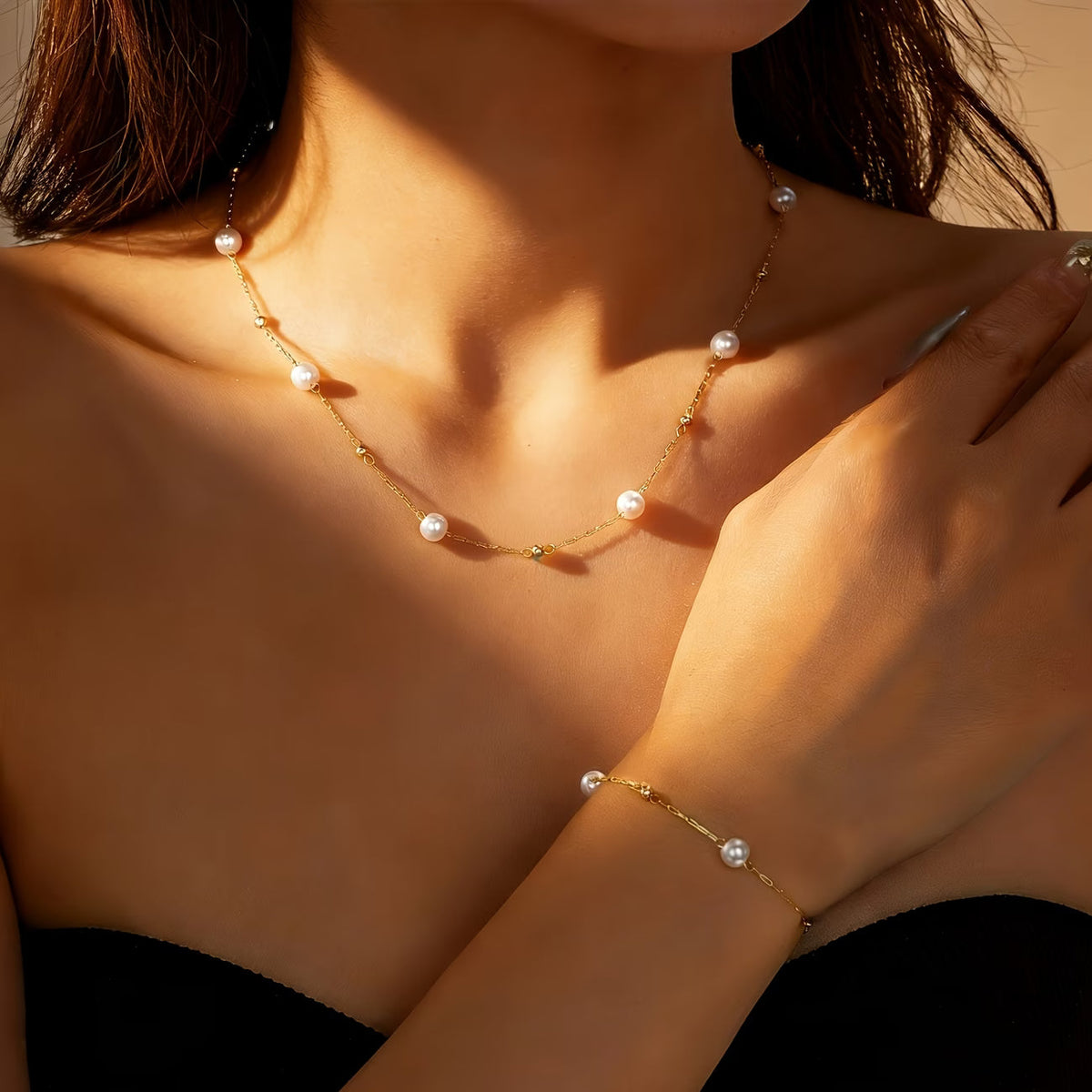 Conjunto Delicado de Cadena con Perlas