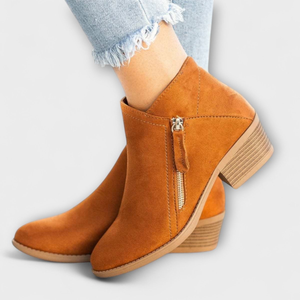 Larissa | Botas de Ante con Tacón Ancho - Elena Duval