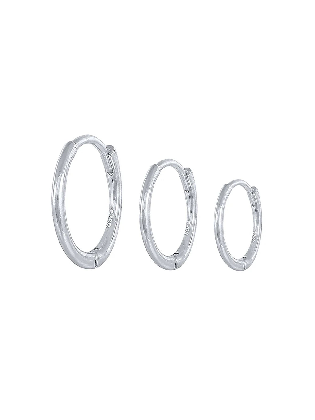 Emilie – Pendientes finos de oro con un brillo sutil.