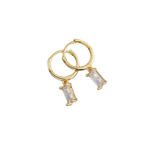 Melanie – Pendientes finos en oro con una delicada textura.