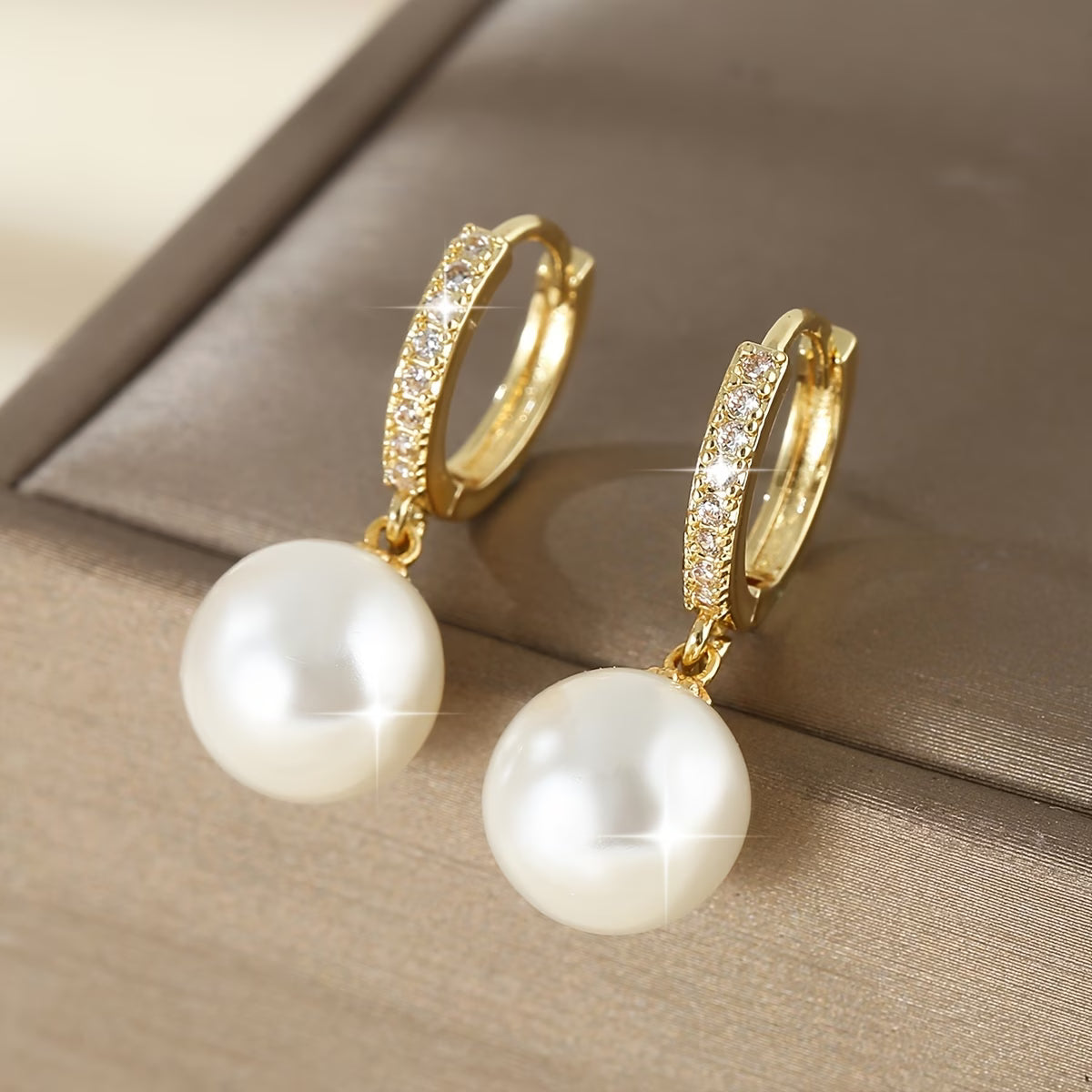 Pendientes Modernos de Perla Colgante