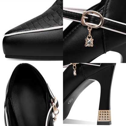 Aurora | Zapatos de Salón con Tira en T y Detalle Joya