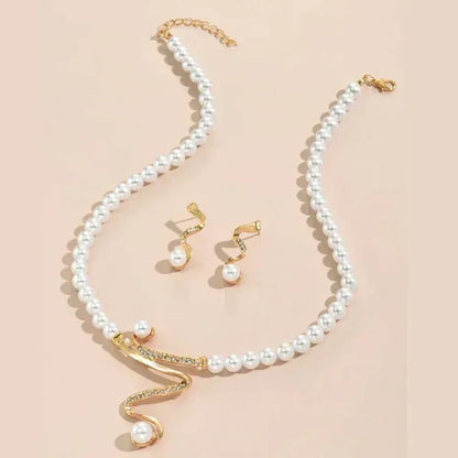 Almudena | Set de Collar y Pendientes con Perlas