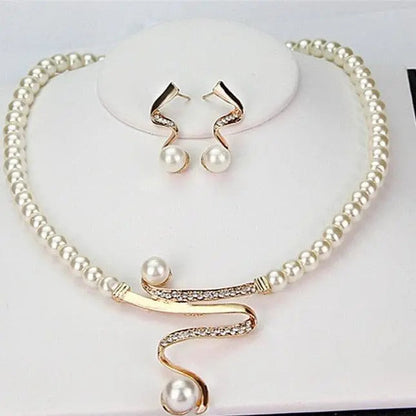 Fabiola | Conjunto de Collar y Pendientes con Perlas
