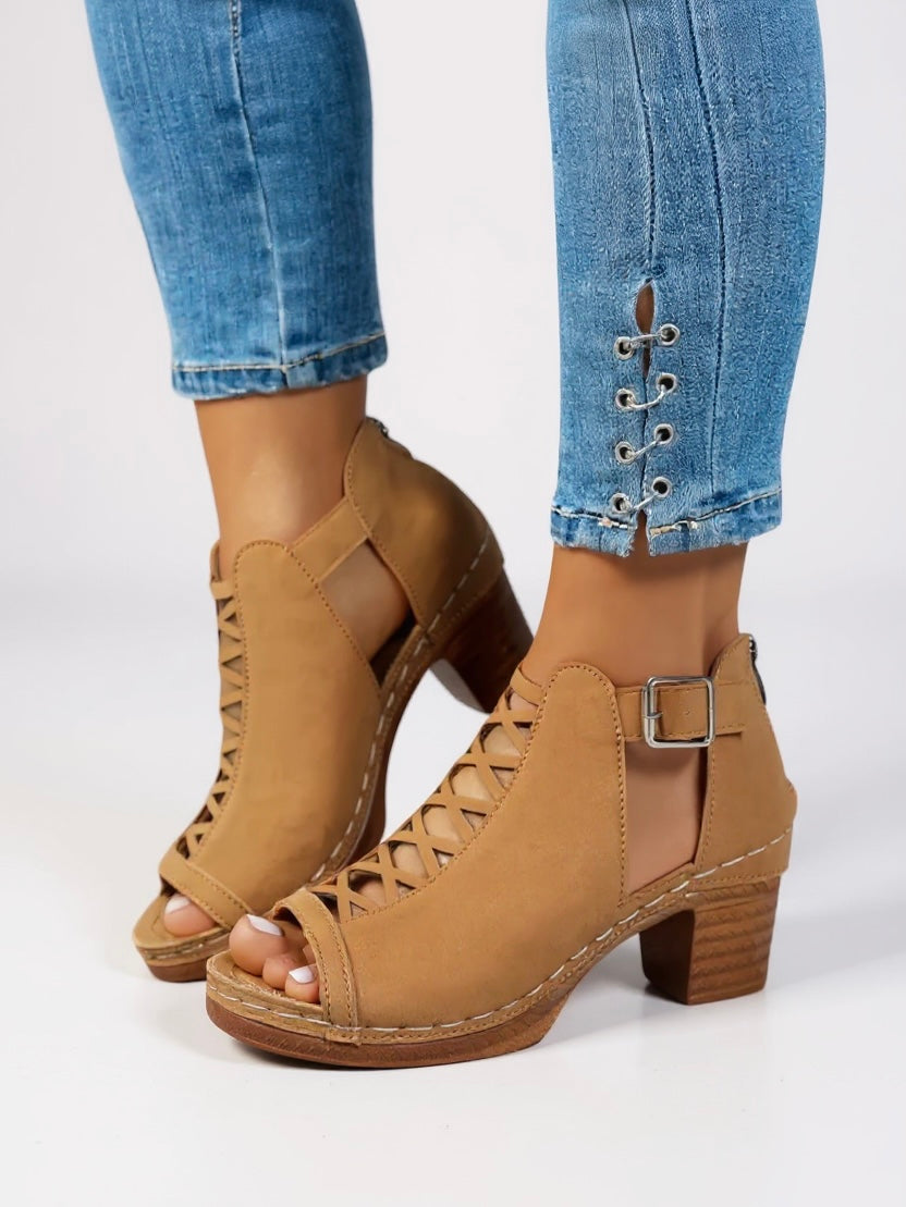 Halle | Women's Cushioned Sandals