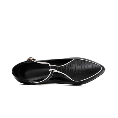 Aurora | Zapatos de Salón con Tira en T y Detalle Joya