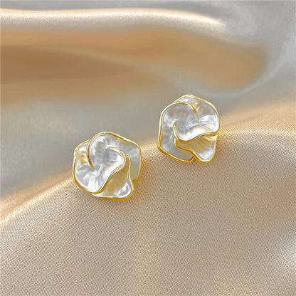 Pendientes de Flor con Perla