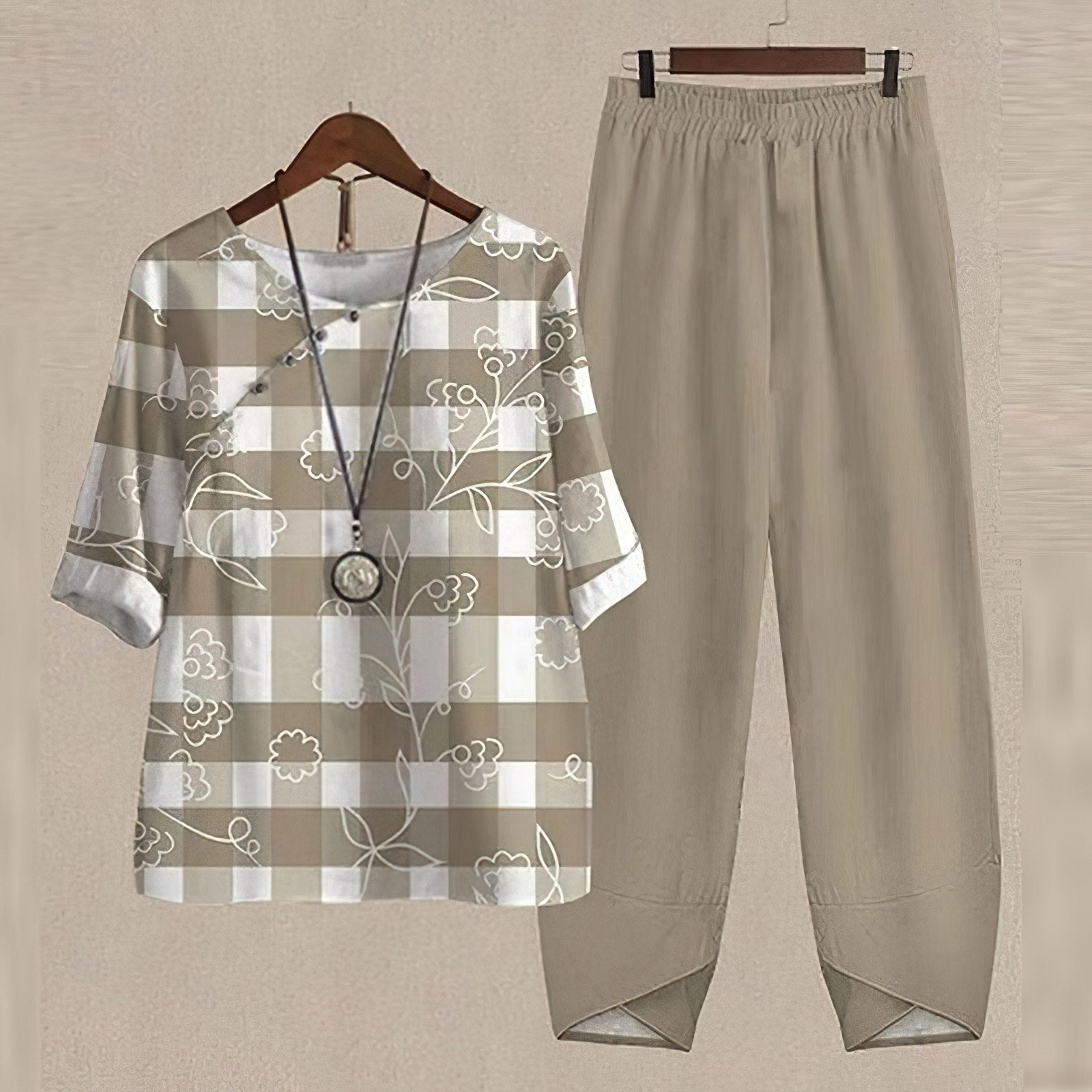 Aveline | Women's Butterfly Print 2-Piece Top & Pants Set