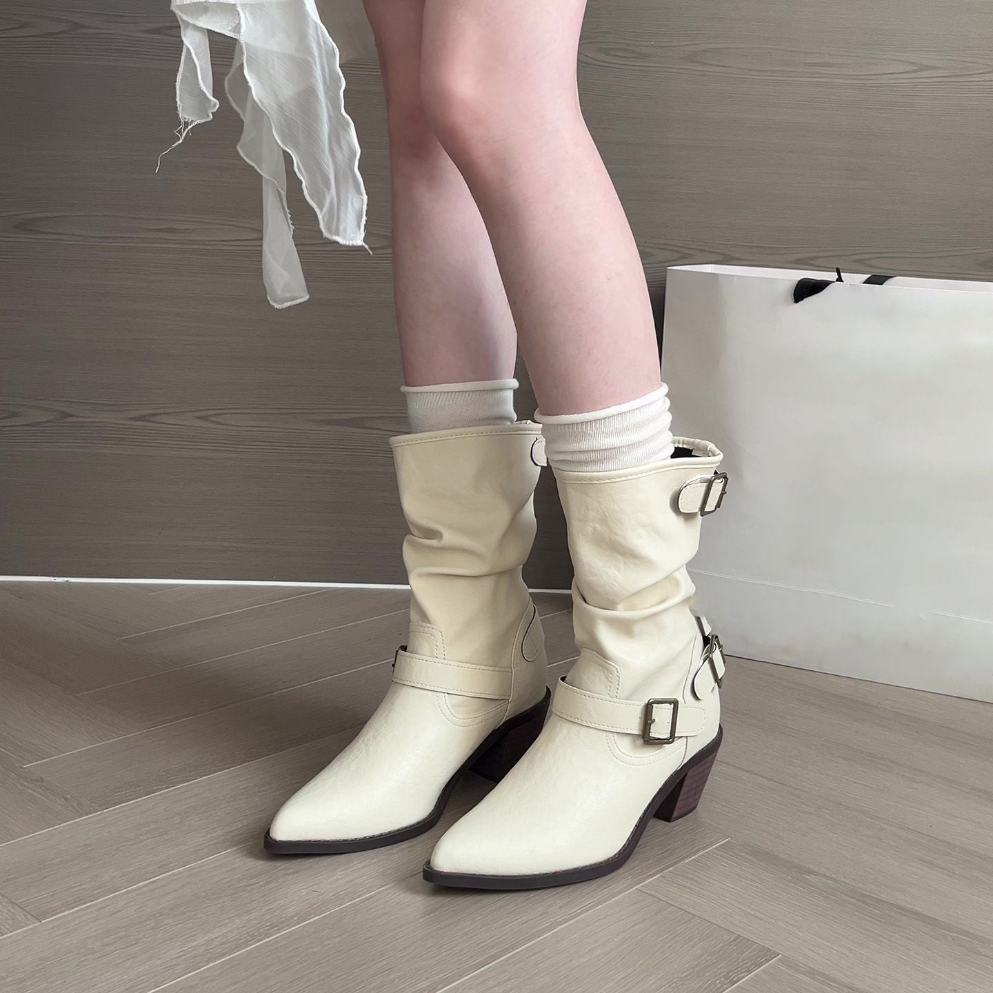 Margarida | Botas Casuais Elegantes de Salto Médio