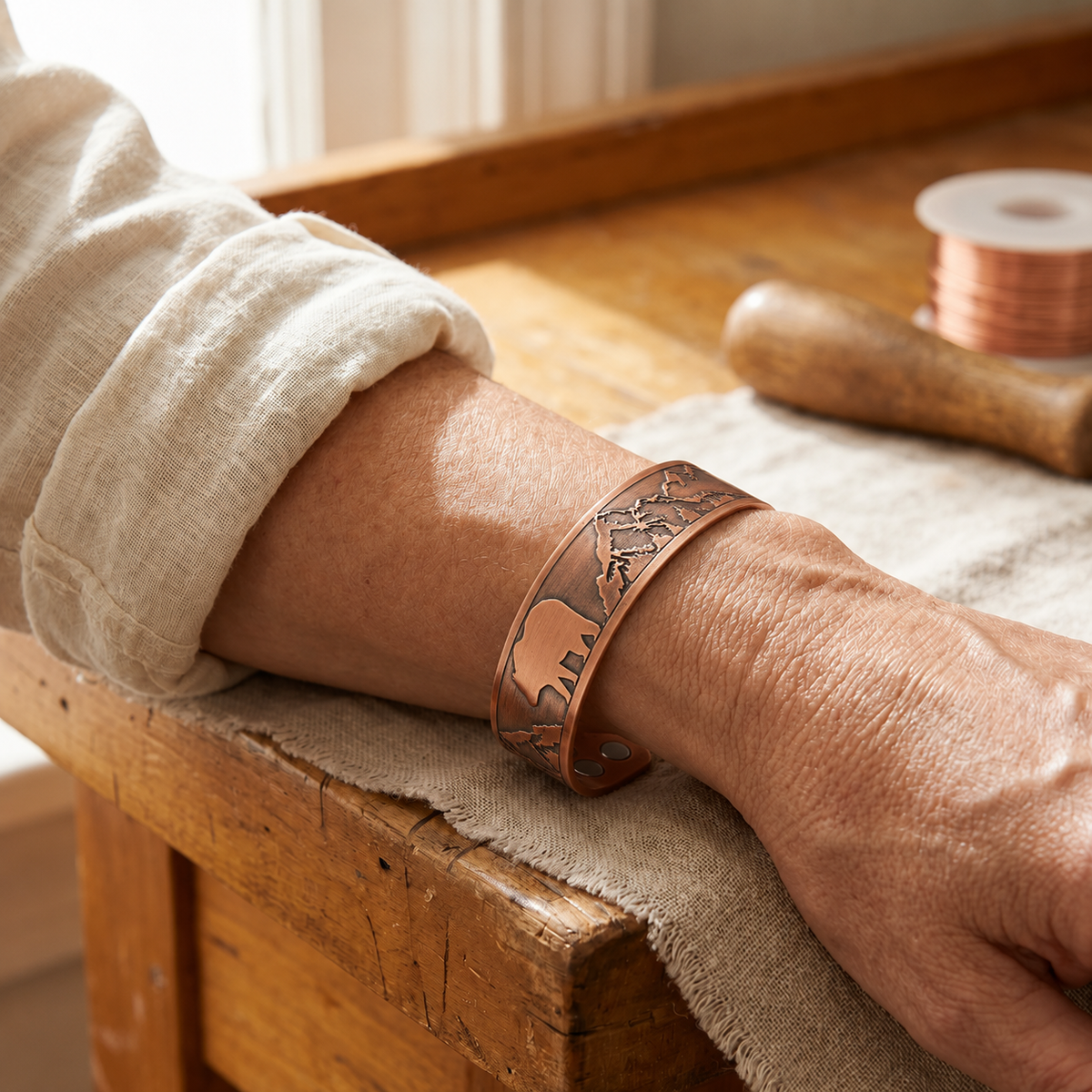 Madre Orsa | Pulsera en Tono Cobre