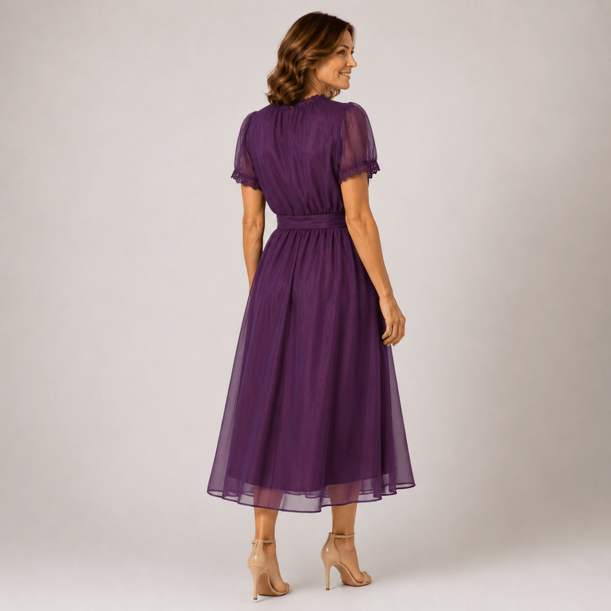 Flavia | Maxi Vestido con Escote en Forma de Gota y Bordes de Encaje Chiffon - Elena Duval