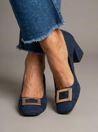 Inês | Sapatos de Camurça com Fivela Dourada