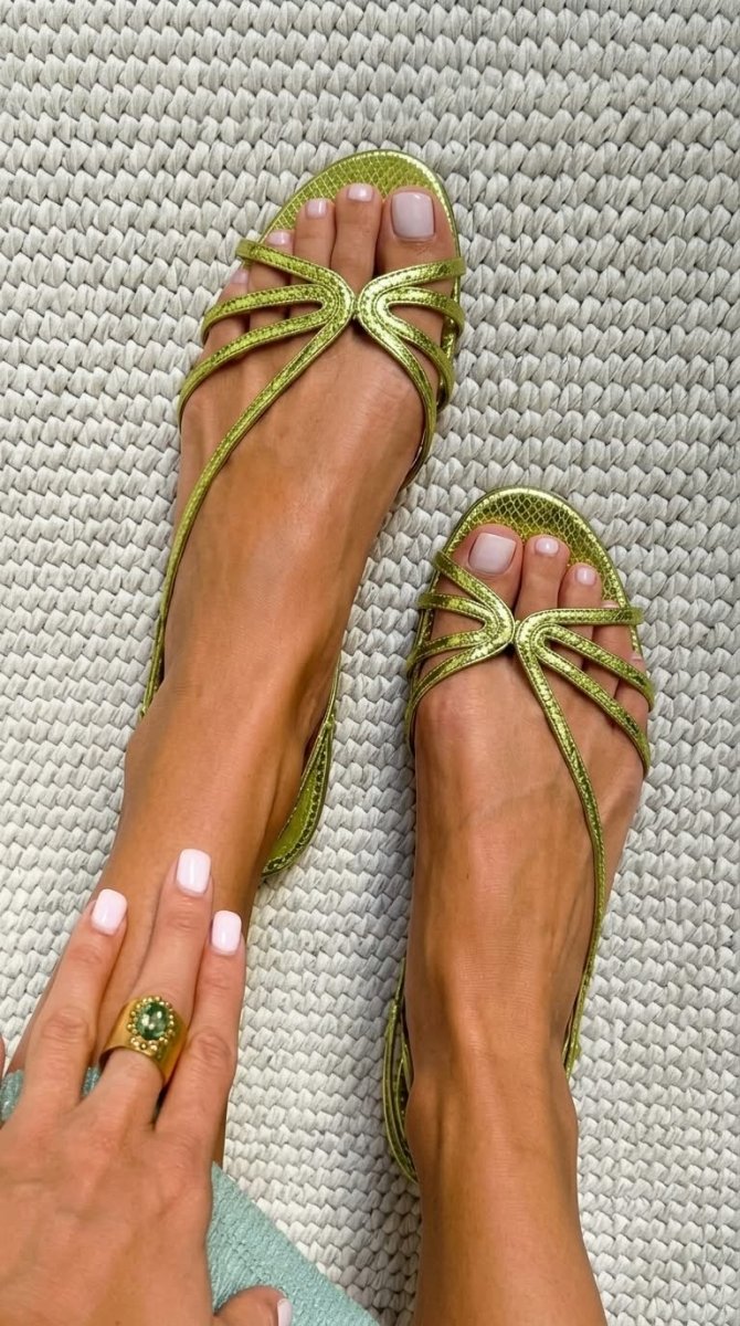 Ginevra | Sandalias Doradas Elegancia de Verano - Elena Duval