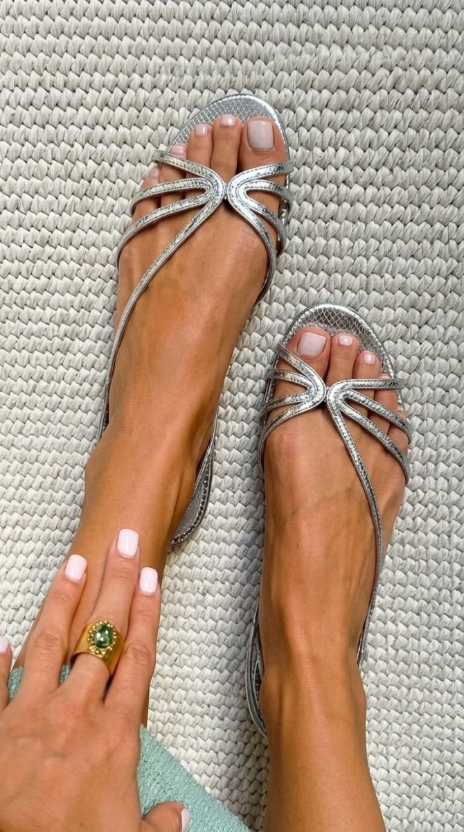 Ginevra | Sandalias Doradas Elegancia de Verano - Elena Duval