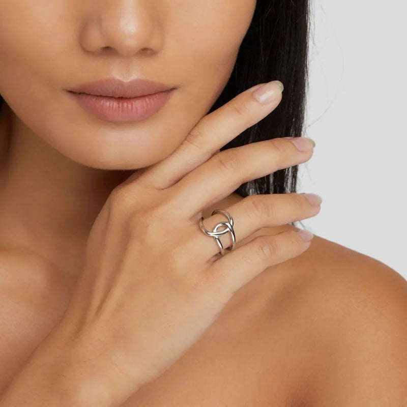 Helena | Anillo de Plata Curvado - Elena Duval