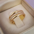 Sara – Anillo vintage con zirconitas engastadas