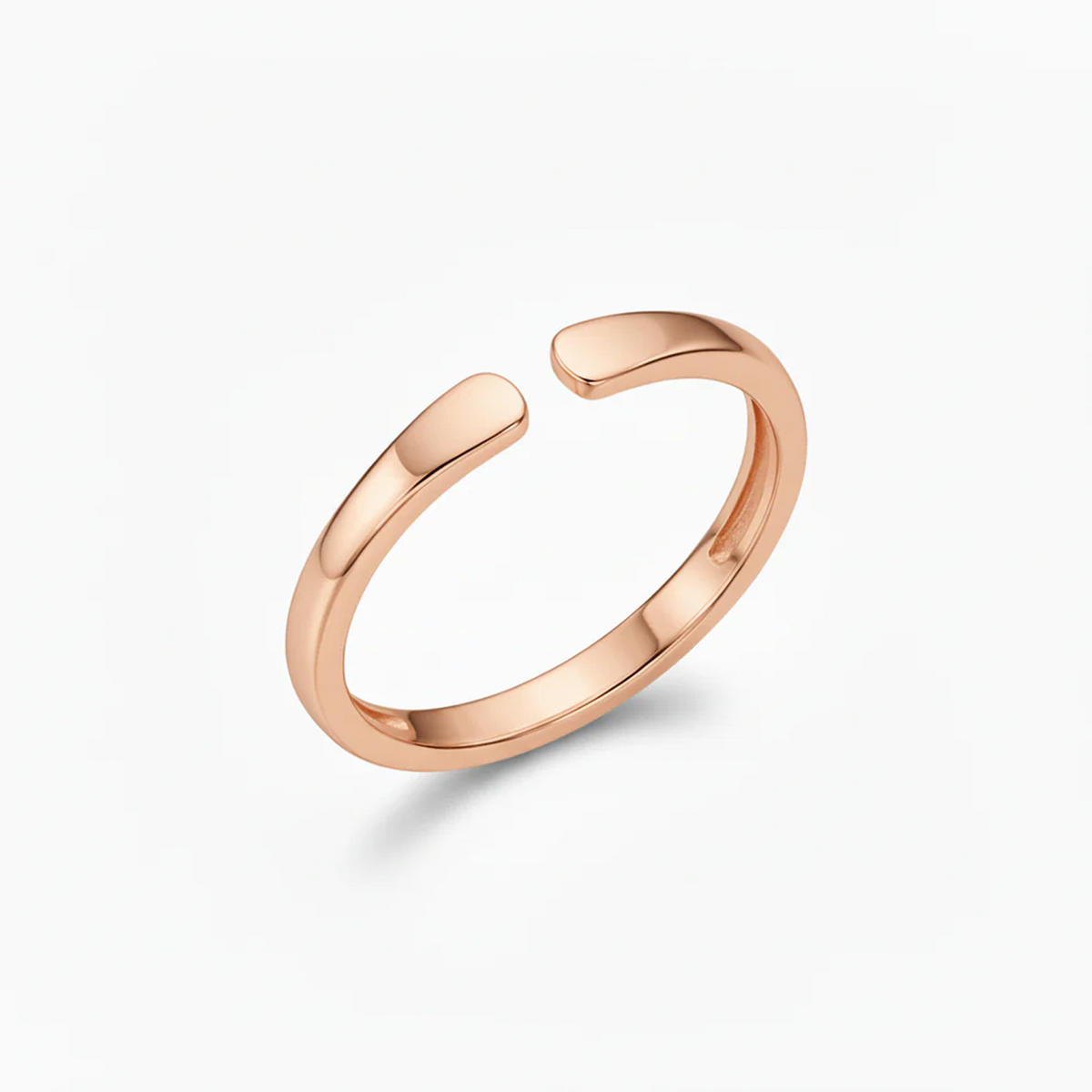 Anillo Ajustable con Inicial Whisper