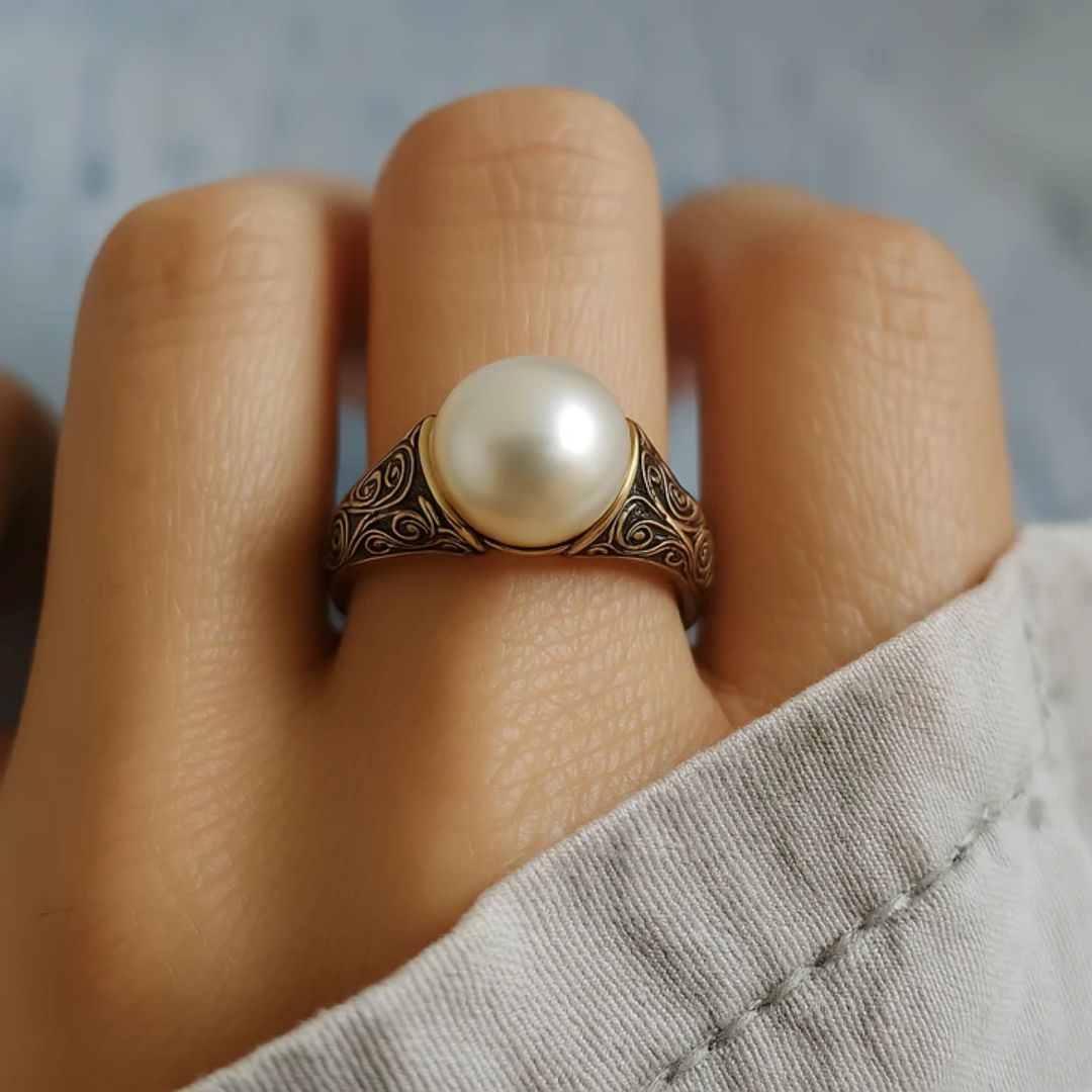 Anillo Vintage de Perla en Tono Dorado