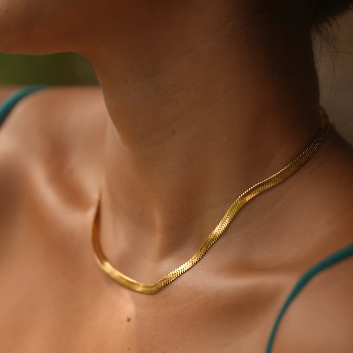 Johana – Elegante collar dorado con diseño armonioso - Elena Duval