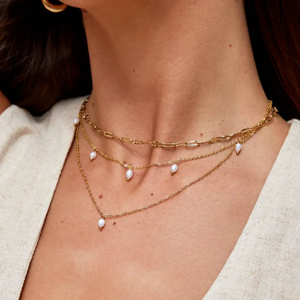 Larisa | Collar Doble con Colgante en V - Elena Duval