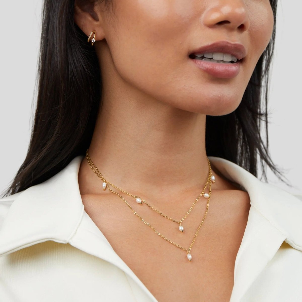 Larisa | Collar Doble con Colgante en V - Elena Duval
