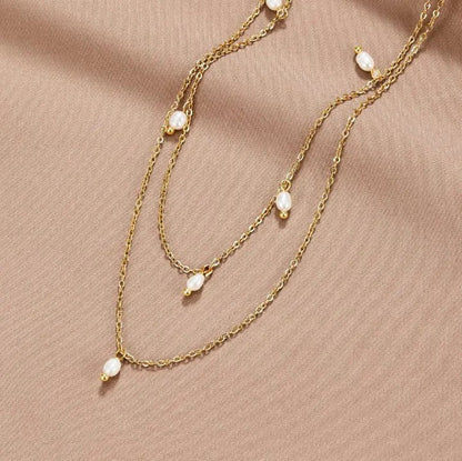Larisa | Collar Doble con Colgante en V - Elena Duval