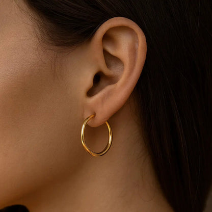 Lívia - Elegantes aretes de oro de gran tamaño - Elena Duval