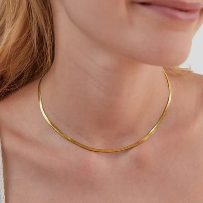 Luzia | Collar Dorado Estilo Serpiente - Elena Duval