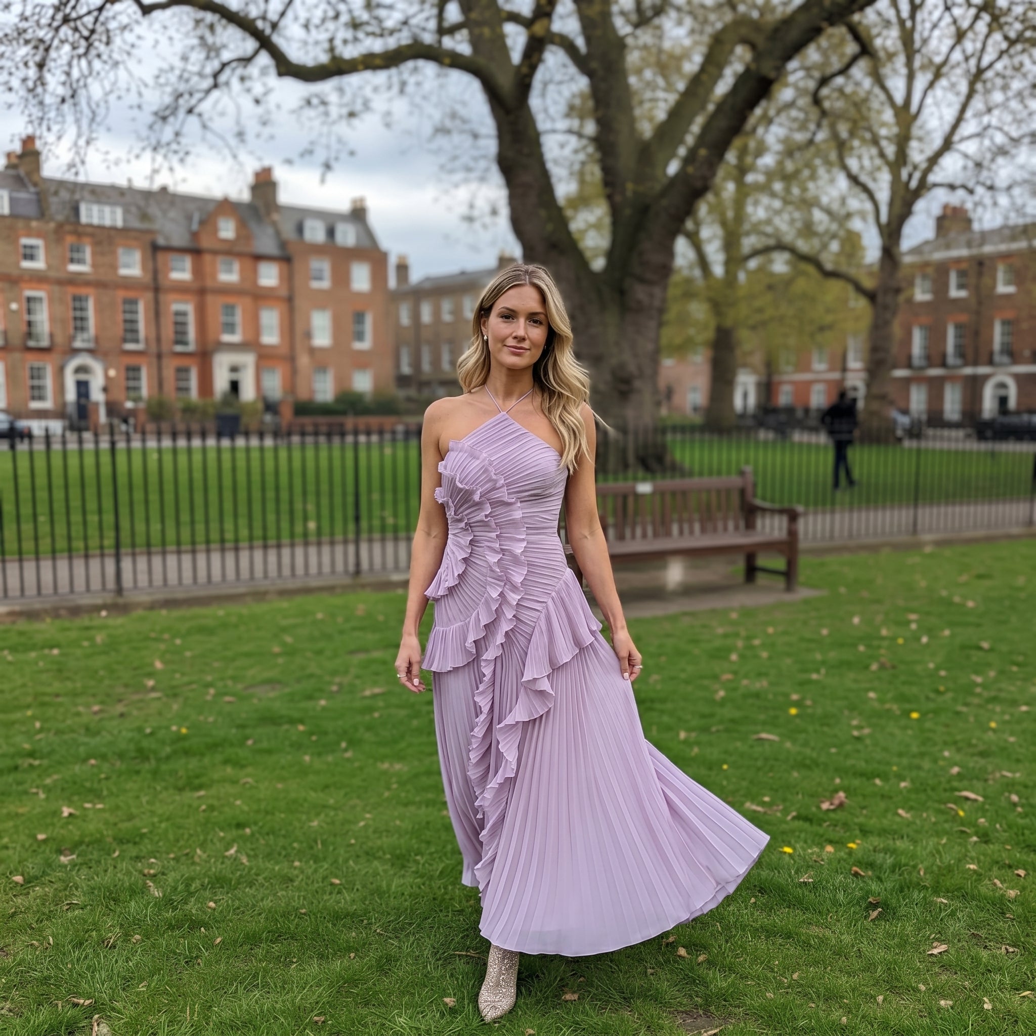 Leonor | Vestido Plisado con Volantes Elegante