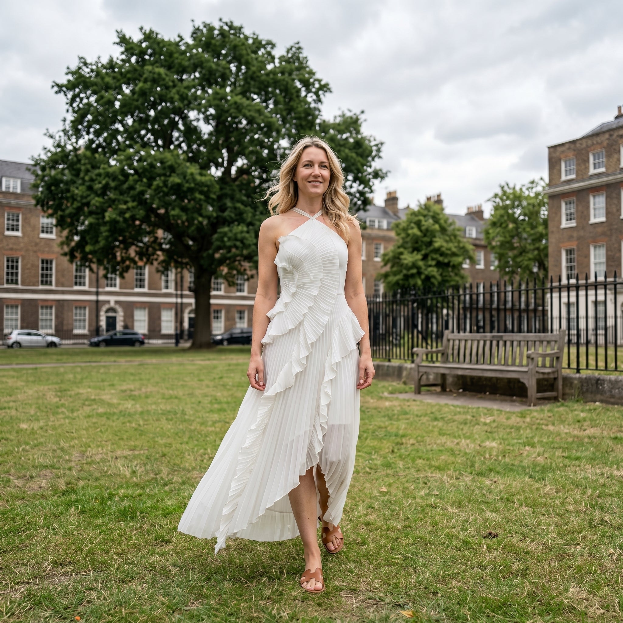 Leonor | Vestido Plisado con Volantes Elegante