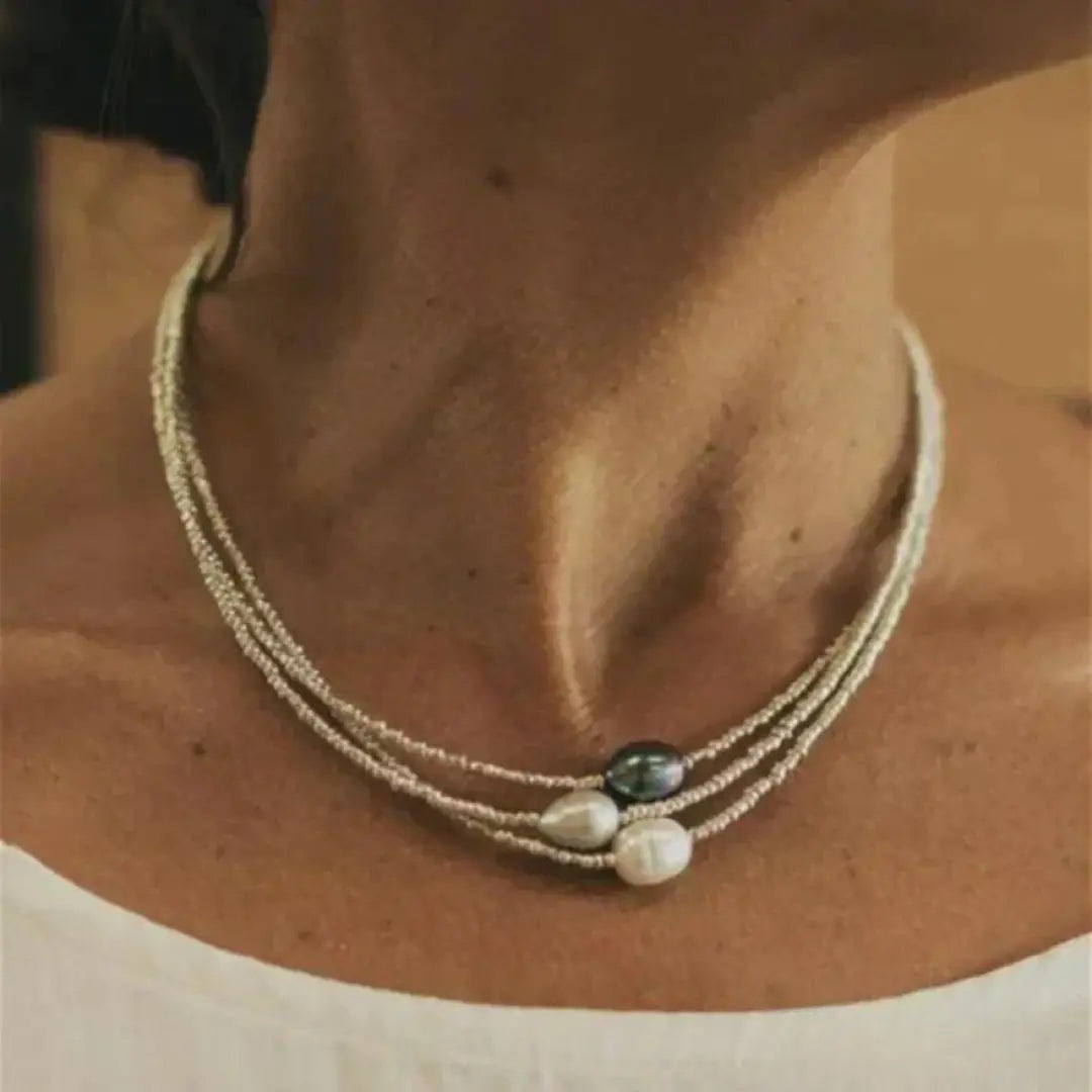 Monika – Collar dorado con acabado texturizado - Elena Duval