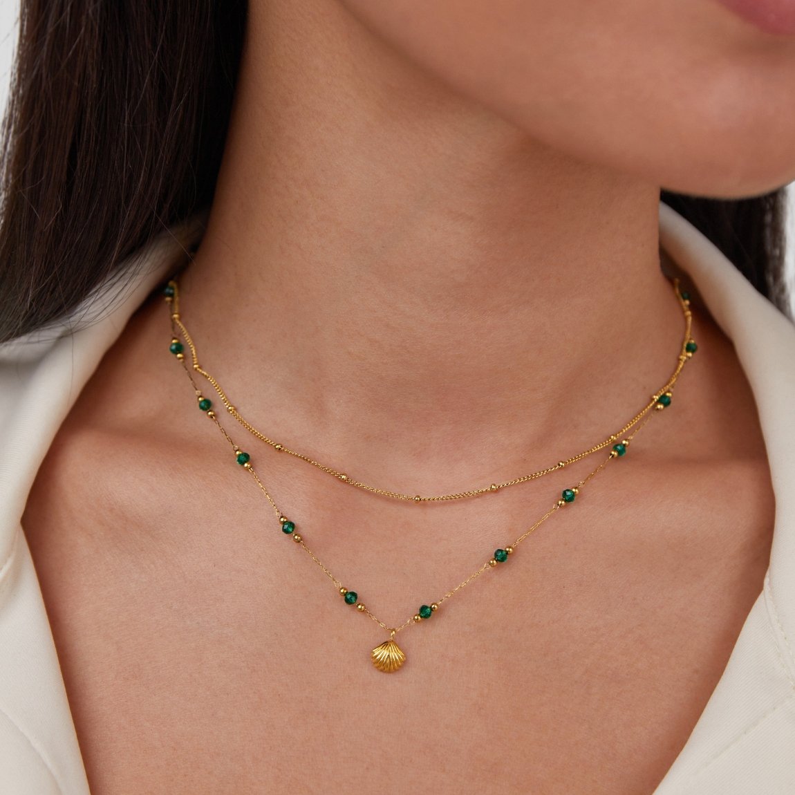 Jitka – Cadena dorada de eslabones con un diseño elegante y delicado.
