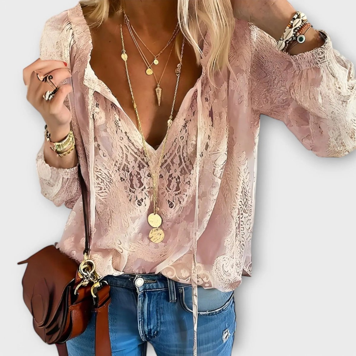 Noa | Blusa de Encaje con Cuello Lazo - Elena Duval