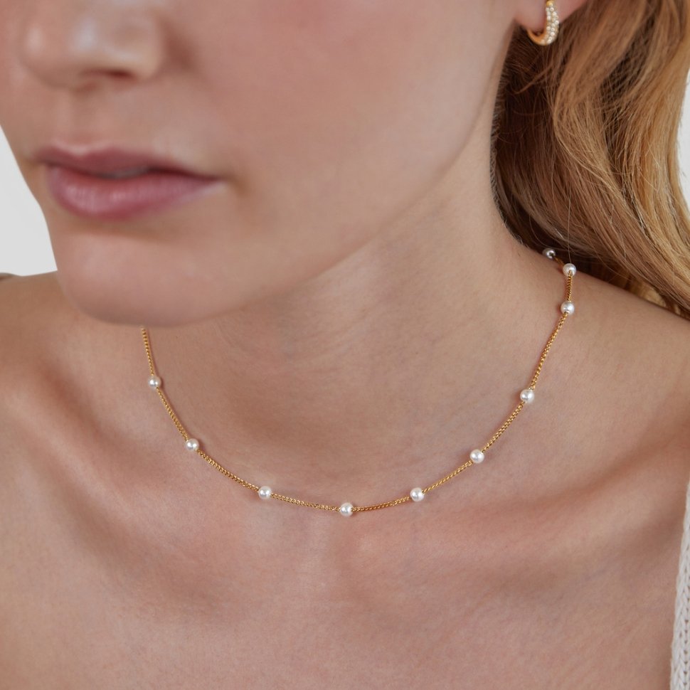 Collar de Perlas en Tono Dorado