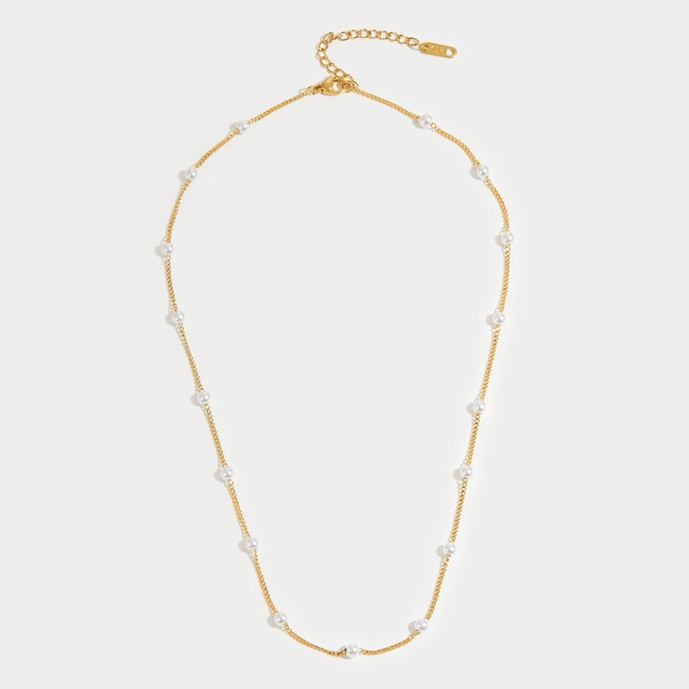Collar de Perlas en Tono Dorado