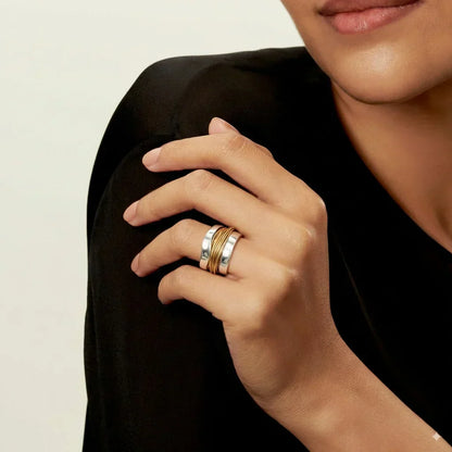 Carmen | Anillo Plateado con Hilo Dorado