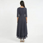 Sofia – Vestido Fluido com Decote em V