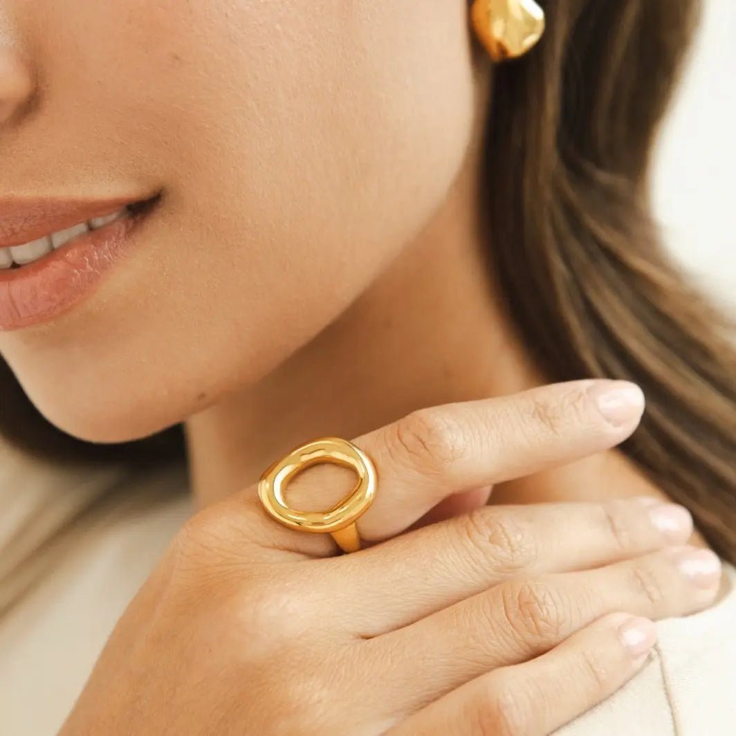 Vina | Anillo Dorado Fundido - Elena Duval